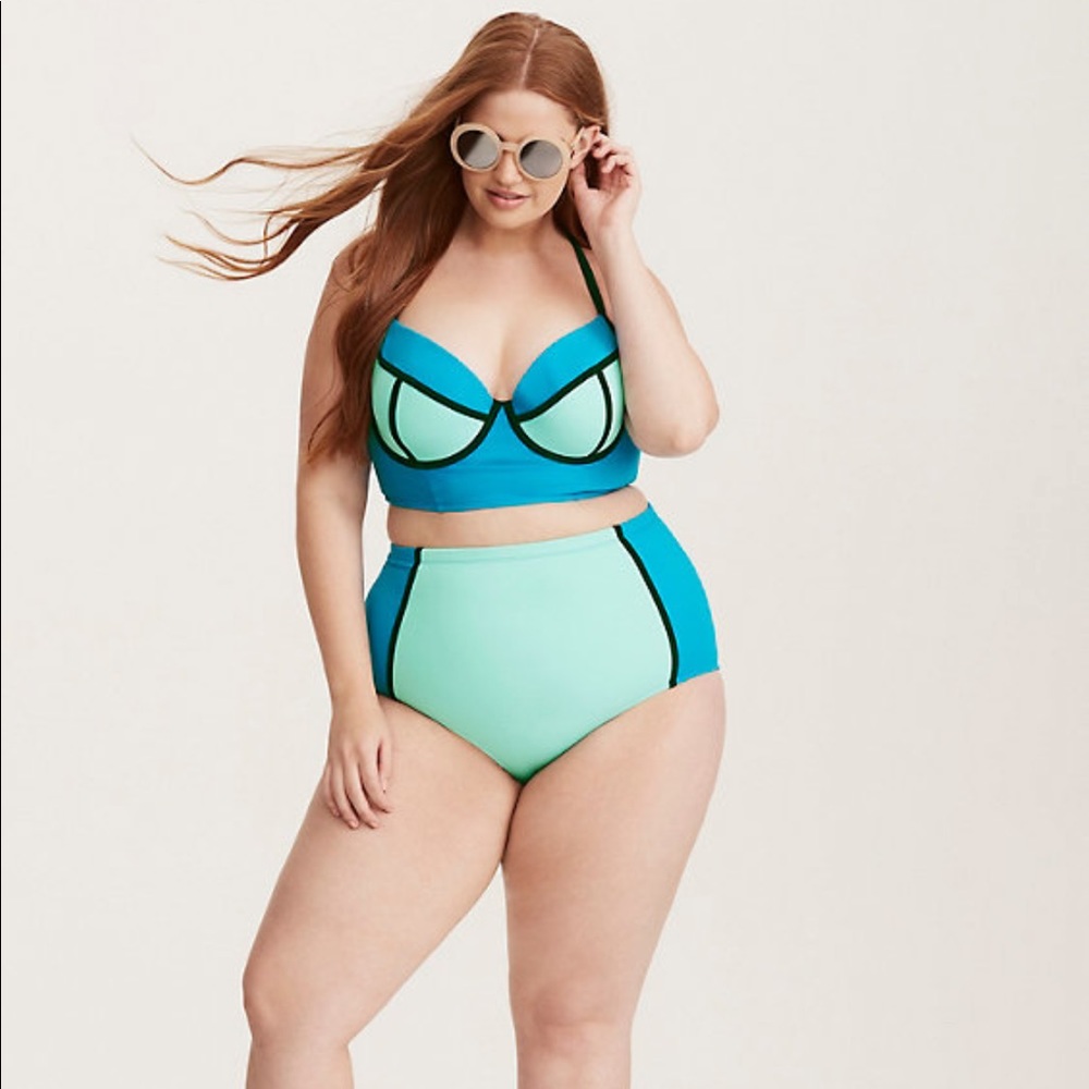 IN SEARCH OF BKINI TOP AND BOTTOM